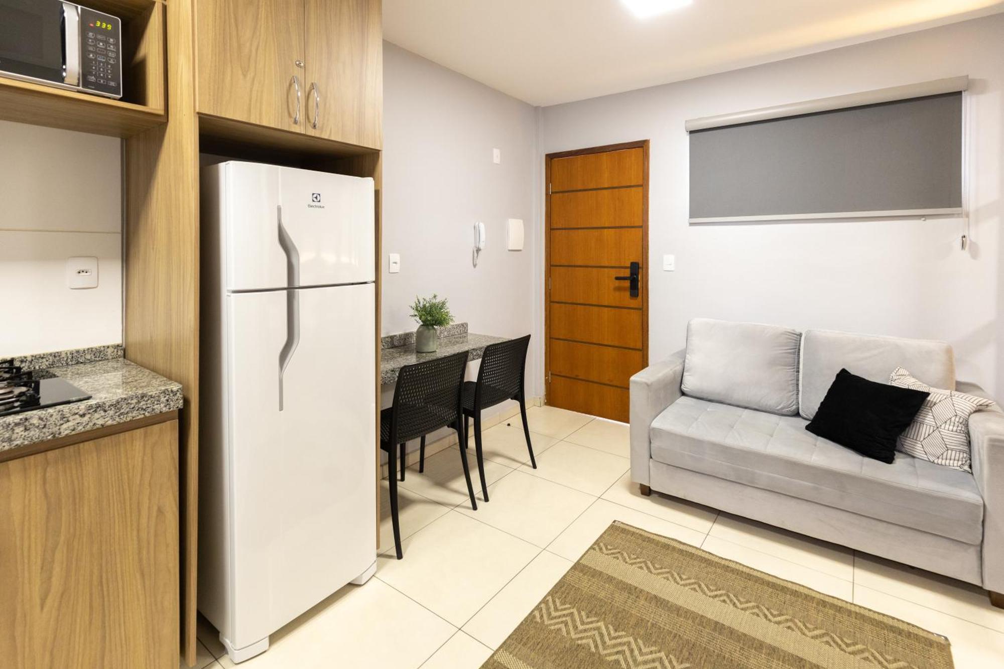 Apartamento Em Sao Joao Del Rei, Ao Lado Da Estacao Ferroviaria, Estacionamento E Ar Condicionado Esterno foto